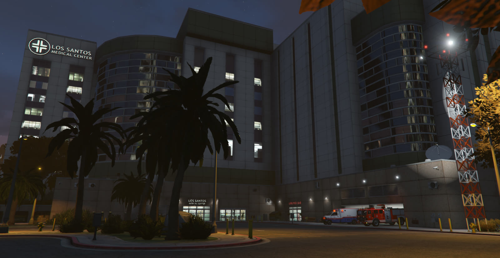 Il Los Santos Medical Center di notte